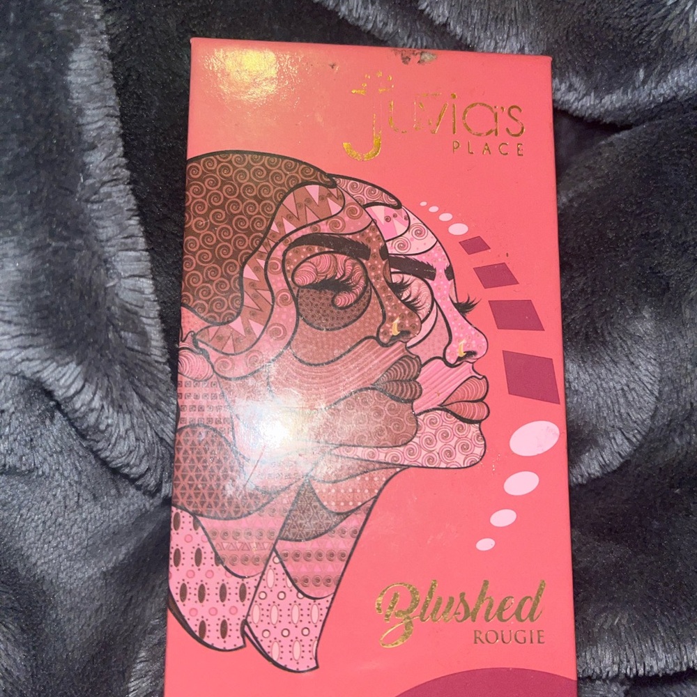 Juvia's Place Blushed Rouge Palette - Pink